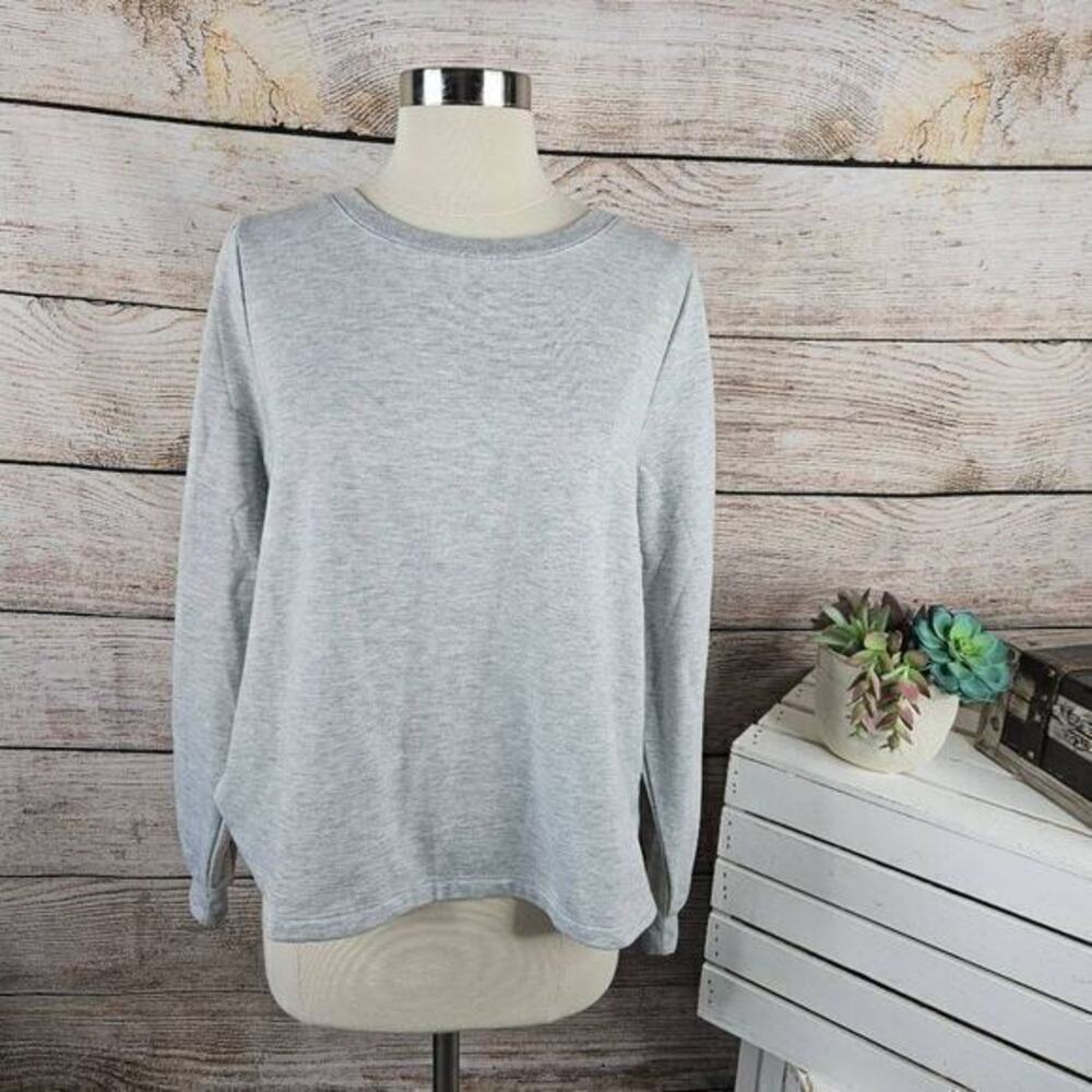 5/$25 Banana Republic Women's Cropped Balloon Sleeve Gray Sweatshirt Size Large
